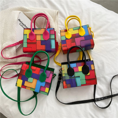 Mochila de moda para mulheres de forma quadrada e costura de dois tons em todas as estações do ano