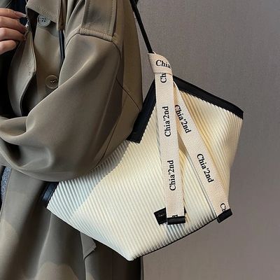 Bolsas de Tote Estilizadas Para Estudantes Com Material de revestimento de caxemira E Decoração de fechadura