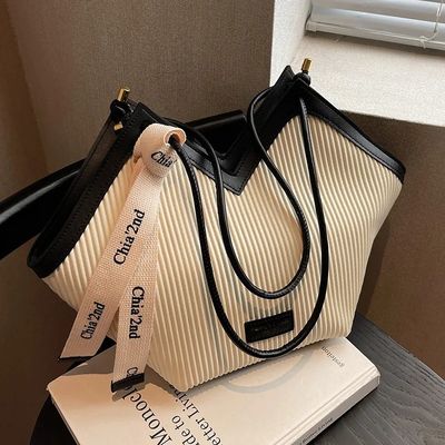 Bolsas de Tote Estilizadas Para Estudantes Com Material de revestimento de caxemira E Decoração de fechadura