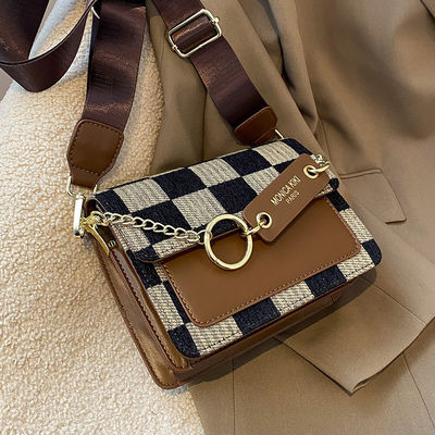 Shoulder 2024 Luxury Design Saco de mão Tabuleiro de xadrez Mini Tecido Flap Sling Saco para Mulheres