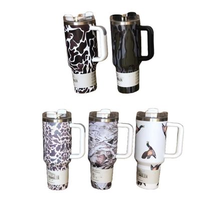 Sustentável 40oz Leopard Impressão Camuflagem Copo de palha Tumbler para bebidas quentes e frias