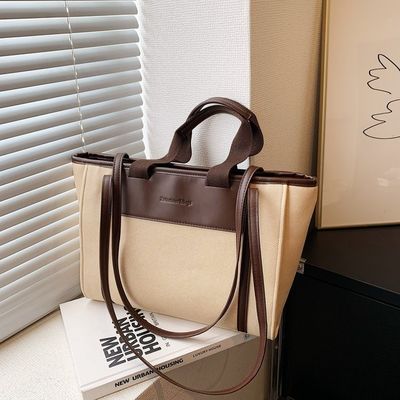 2024 Bolsas de moda de alta capacidade de peso leve Bolsas de designers elegantes para mulheres