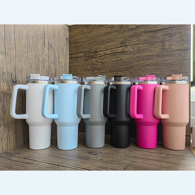 Logotipo personalizado garrafa de água 40oz aço inoxidável isolado caneca de viagem para acampar