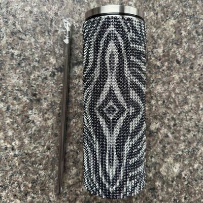 Rhinestone Bling Diamond Glitter Tubarão térmico de aço inoxidável ótimo para café chá água cerveja inclui tampa e palha