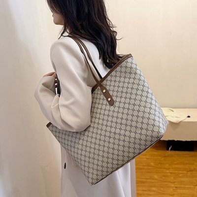 Logotipo personalizado aceito Bolsa de mão de luxo impressa Mulheres Bolsa de ombro PU Bolsa de toque feminina LDTC-RTS88