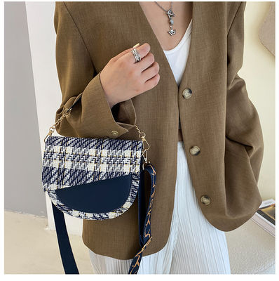 2 Cores Long Strip PU Bolsas de Mulheres Bolsas de Luxo Bolsas de Mulheres Bolsas de Mão Tendências Últimas Elegantes