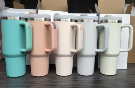 2.0 Beauchy Custom 40oz de aço inoxidável Vacuum isolado caneca de viagem com palha com tampa