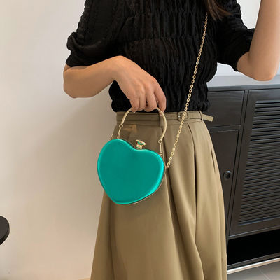 Carta Padrão Cadeia em Forma de Coração Bolsas de Damas 2024 Luxo para Mulheres da Moda