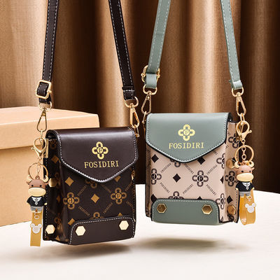 2024 Moda Bolsa de ombro Caramelo Bolsa de impressão para mulheres Bolsas de mão Bolsa de mensageiro de verão
