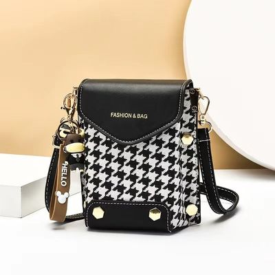 2024 Moda Bolsa de ombro Caramelo Bolsa de impressão para mulheres Bolsas de mão Bolsa de mensageiro de verão