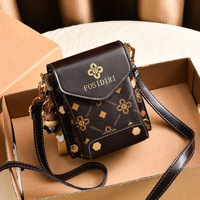 2024 Moda Bolsa de ombro Caramelo Bolsa de impressão para mulheres Bolsas de mão Bolsa de mensageiro de verão