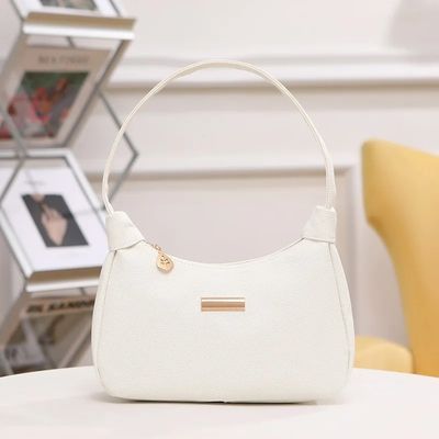Fechamento de cordas de couro suave de estilo feminino Bolsas de mensageiros de design Bolsa de luxo Bolsa de mão