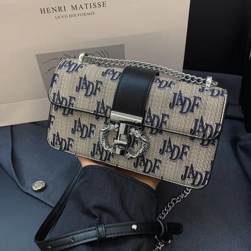 Retro Carta Impressa Cadeia Longa Faixa de Ombro Saco Crossbody Feminino Tipo de fechamento ZIP
