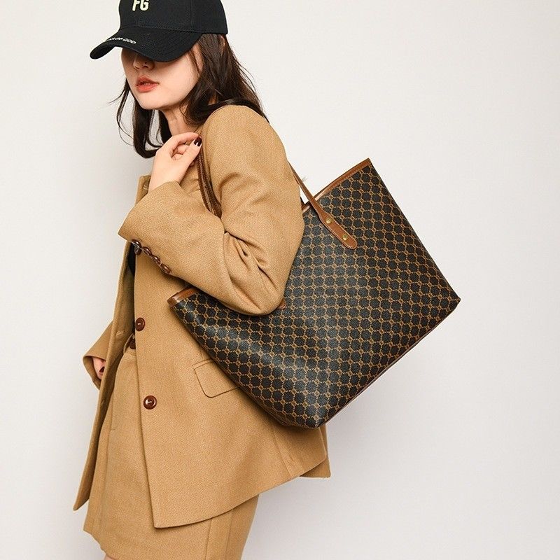 Logotipo personalizado aceito Bolsa de mão de luxo impressa Mulheres Bolsa de ombro PU Bolsa de toque feminina LDTC-RTS88