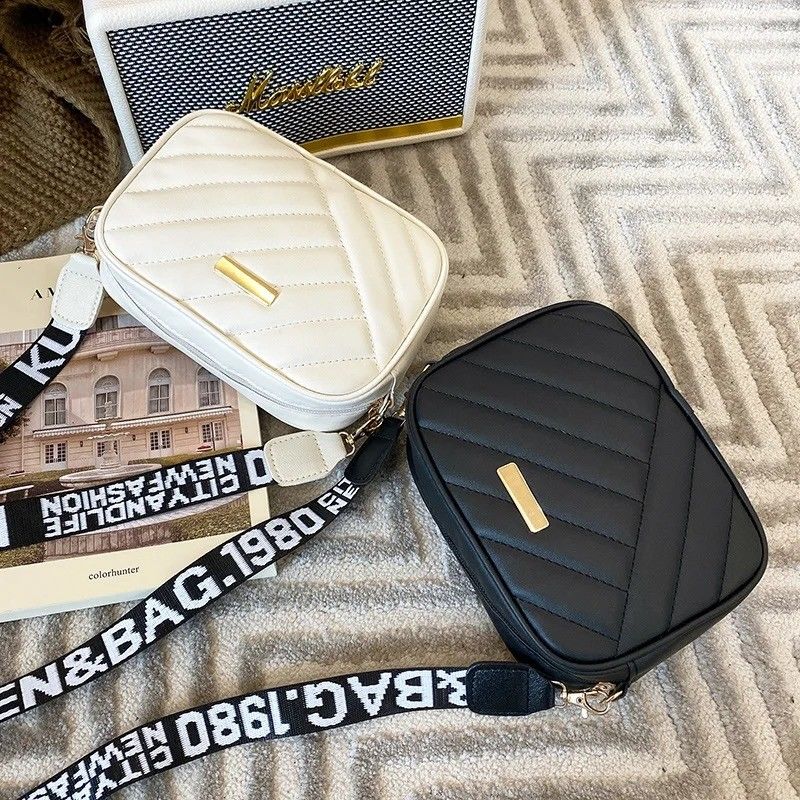 2024 CHIEN Moda Pequena Classic PU Bolsa de corpo cruzado ajustável impermeável OEM Custom Mulheres Bolsa de ombro
