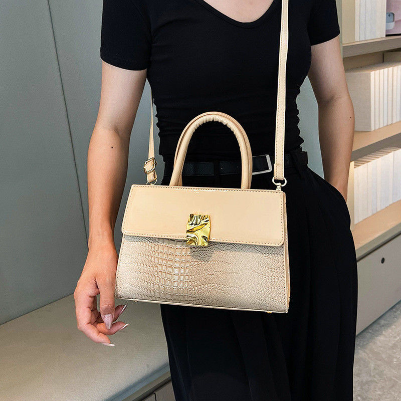 2023 Direct Casual Tote para Mulheres Bolsa de Largo de Couro e Bolsa de Ombro de Design